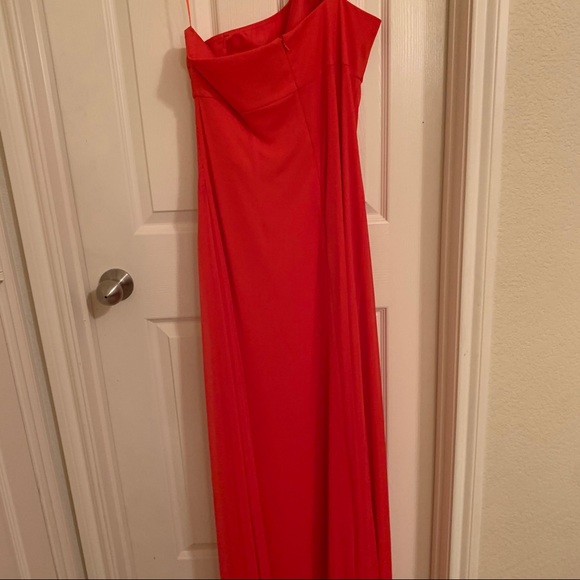 Semi-formal dress - Picture 3 of 6
